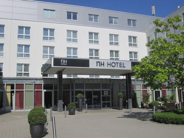 Bilder Restaurant International im NH Hotel München-Dornach