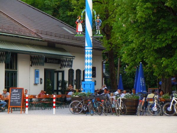 Bilder Restaurant Wirtshaus am Bavariapark Biergarten