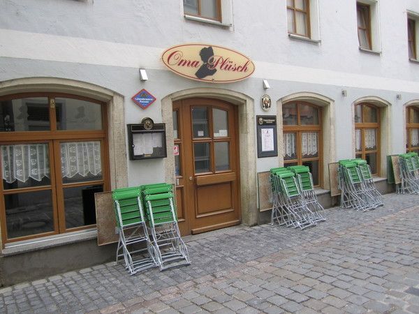 Bilder Restaurant Oma Plüsch