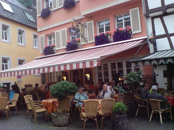 Bilder Restaurant St. Sebastian Weinstube und Café