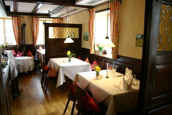 Bilder Restaurant Mühlenbach und Gasthaus Hirschen im Clarion Feinschmecker-Hotel Hirschen